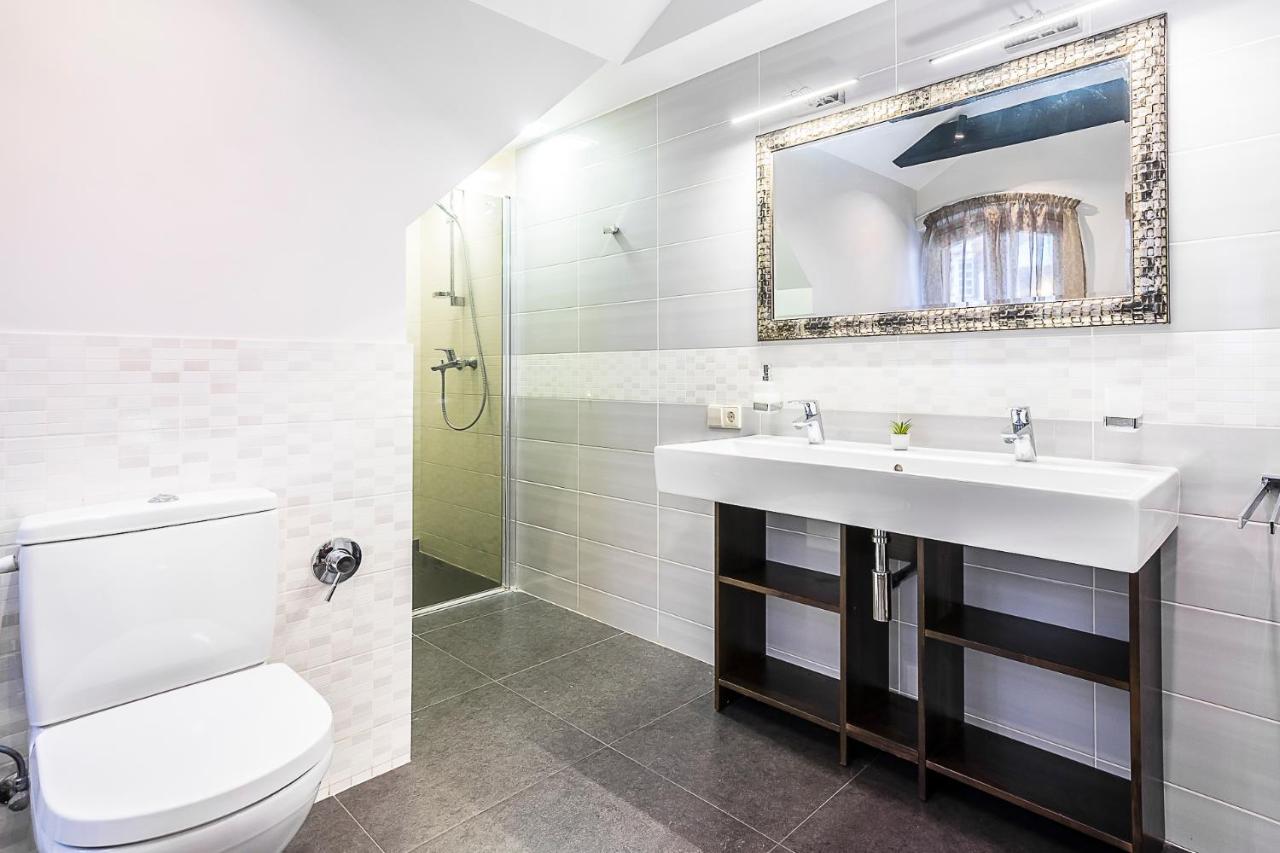 Winwinstay Apartments In Heart Of Old Town Рига Екстер'єр фото
