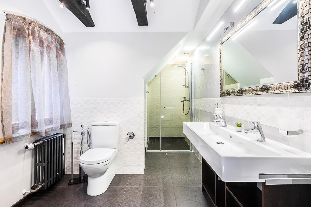 Winwinstay Apartments In Heart Of Old Town Рига Екстер'єр фото