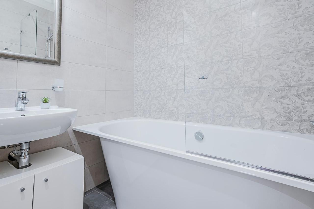 Winwinstay Apartments In Heart Of Old Town Рига Екстер'єр фото